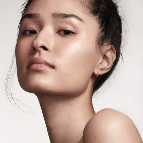 FENTY BEAUTY By Rihanna Eaze Drop’lit All-Over Glow Enhancer in Pink Pearl - Picture 3 of 3